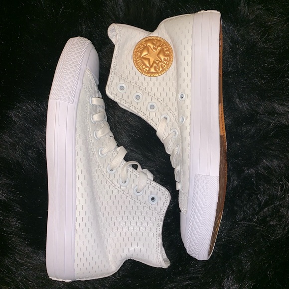 Unisex Chuck Taylor All Star CT Hi White/Gold - Picture 2 of 4